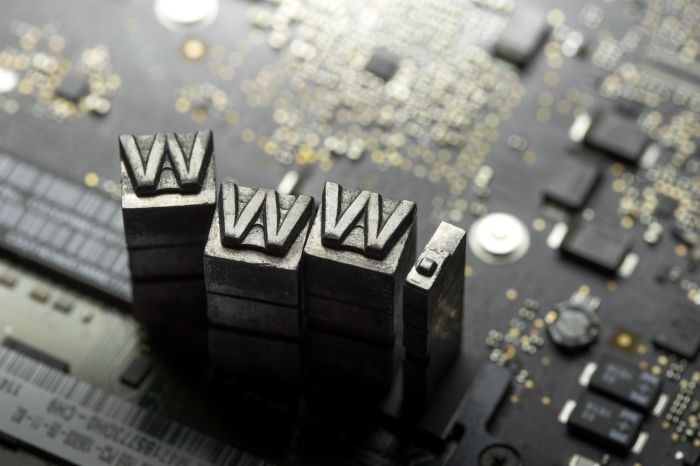 Strona wizytówka, sklep internetowy, serwis - jakie są różnice?